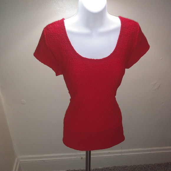 CLEARANCE! Red Top by Liz Claiborne - Picture 1 of 1